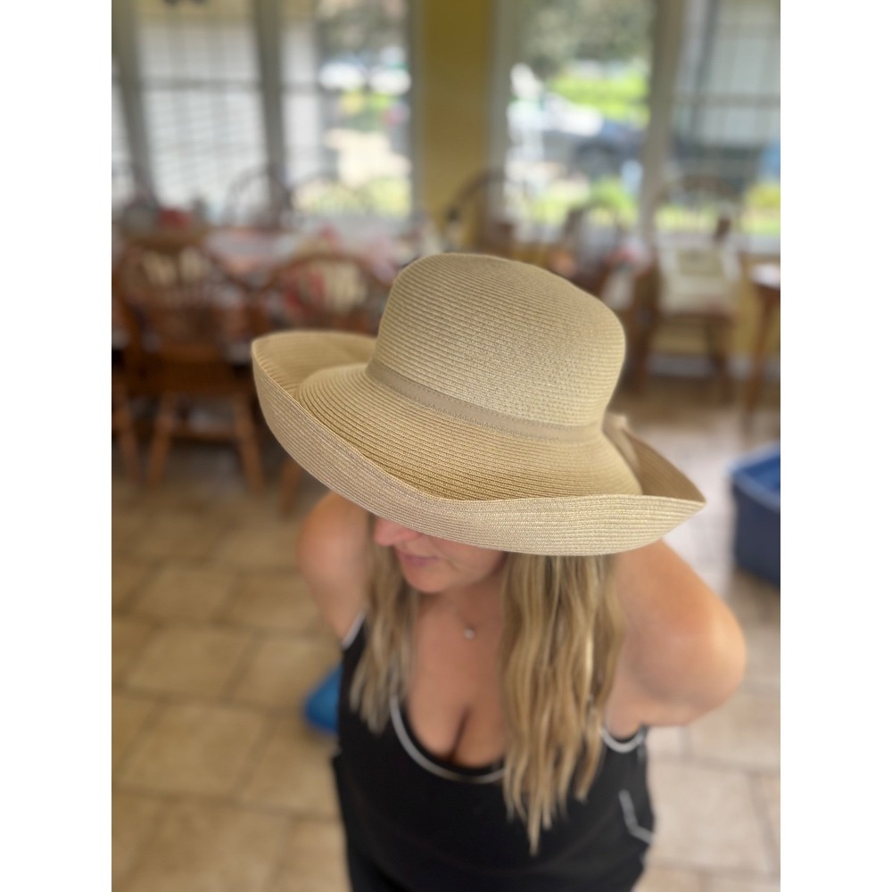Eric Javits Squishee Packable Straw Sun Hat Tan Beige Wide Brim Bow Accent Women - Picture 7 of 10